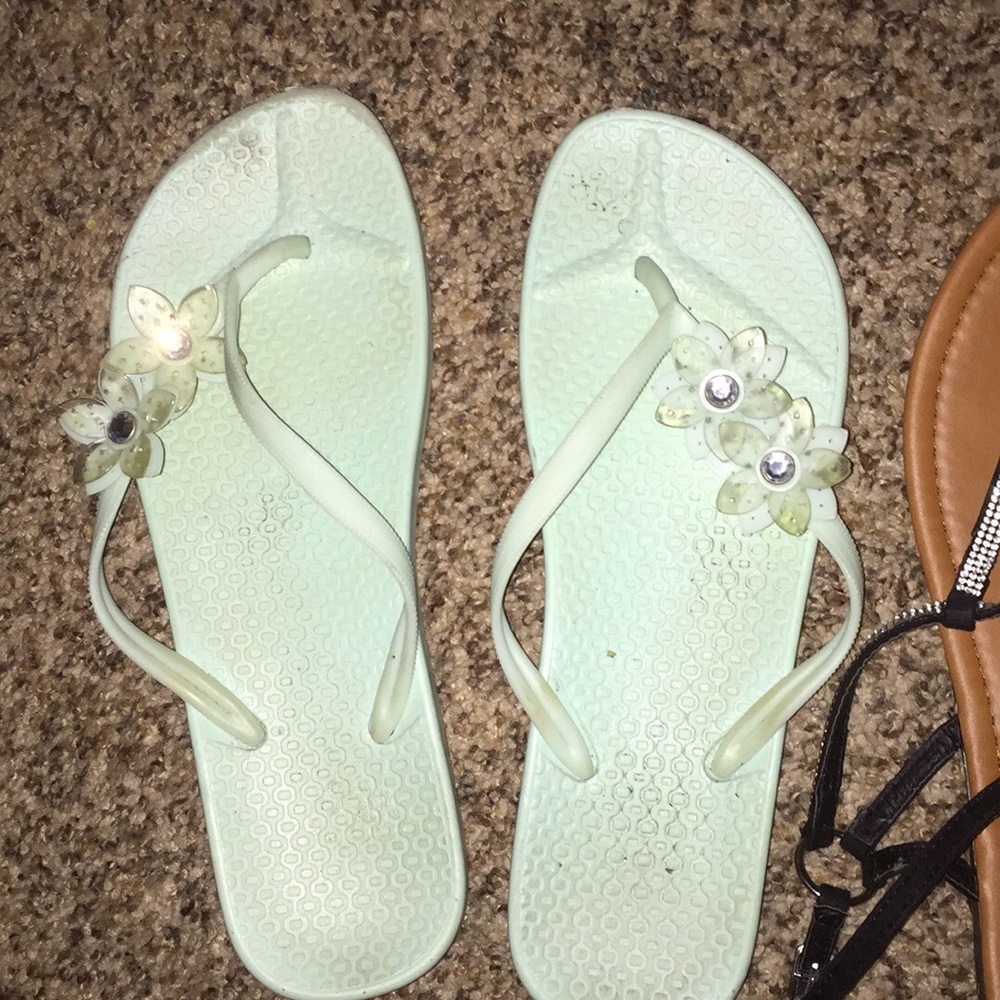 Sandals - Picture 2 of 7